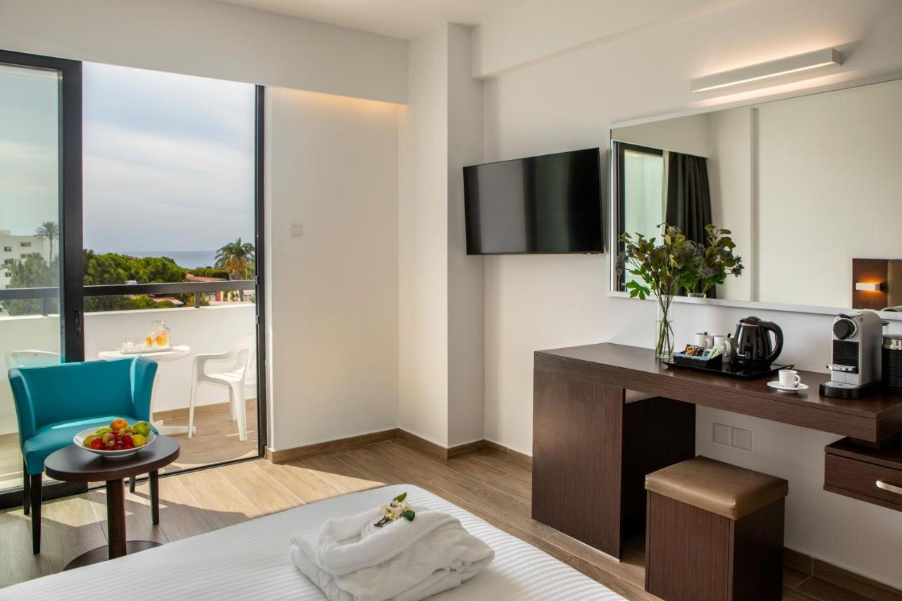 Christofinia Hotell Ajía Nápa